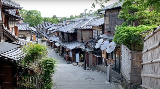 A day in Kyoto.... Gion, and Kiyomizu Dera early May 2020, during Covid 19 crisis.