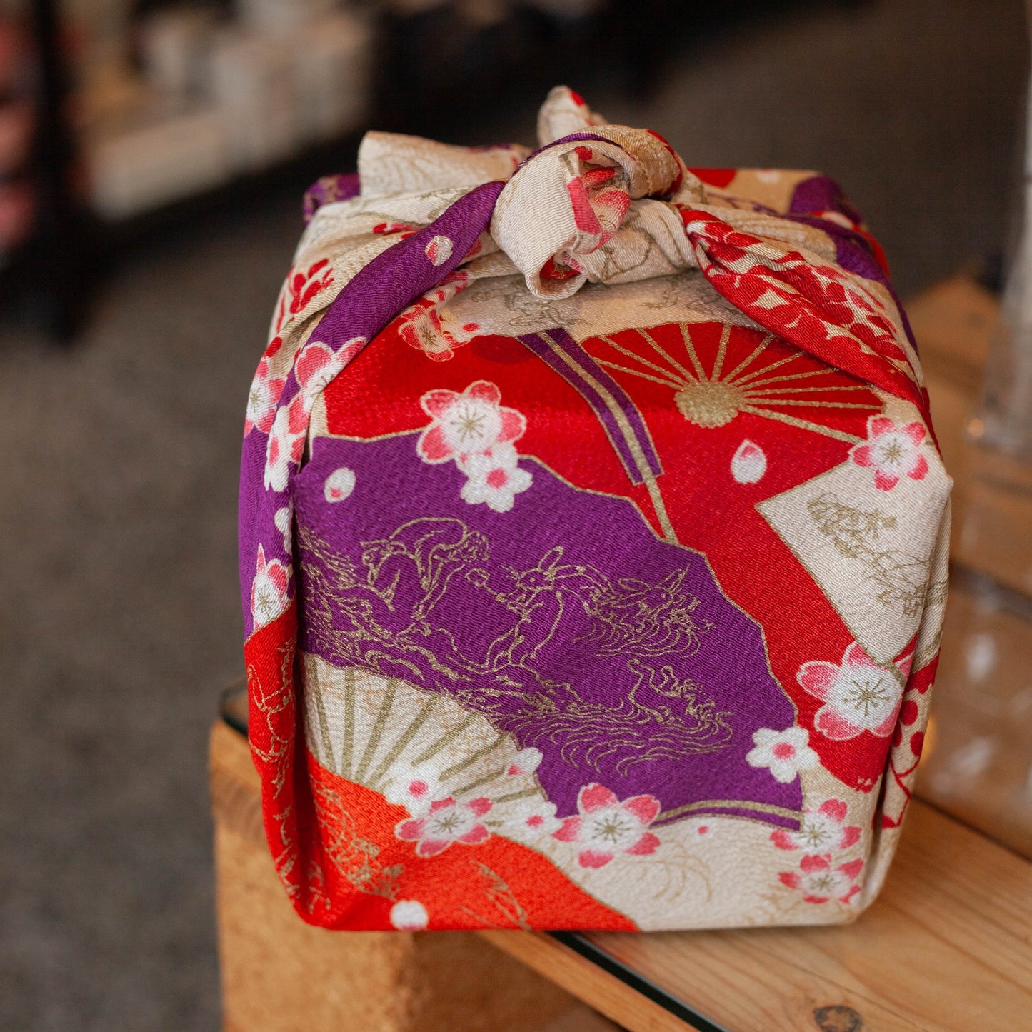 Abanico Furoshiki Emaki 68cm