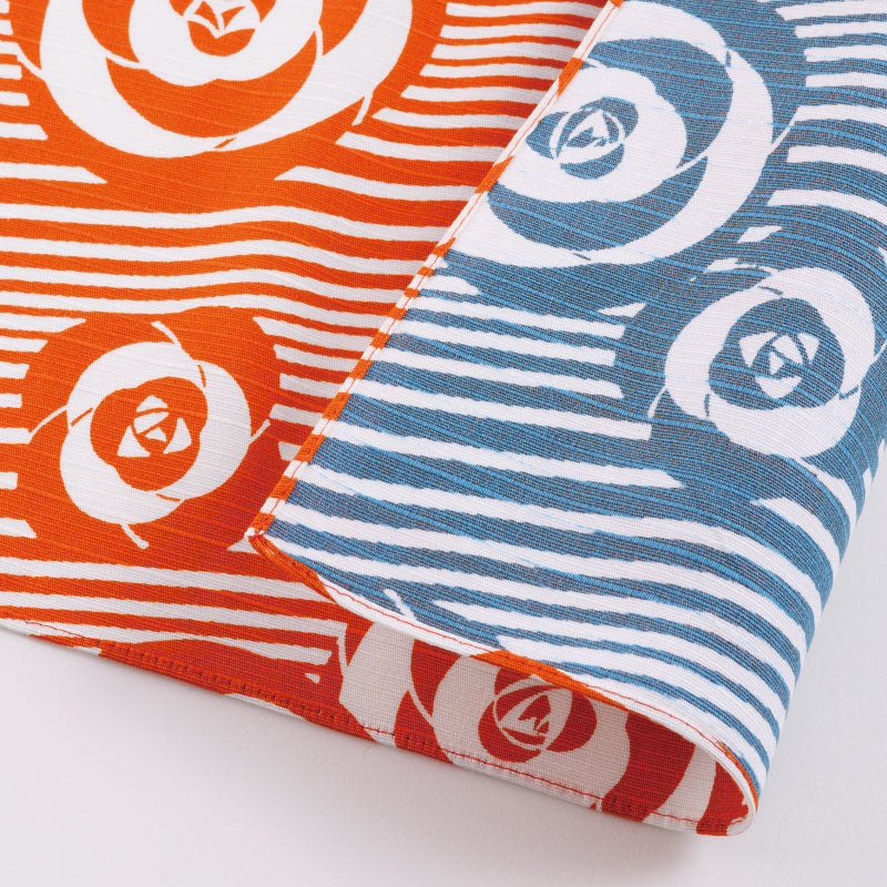 Isa Monyo Reversible Furoshiki 48cm | Kamelienorange und Blau