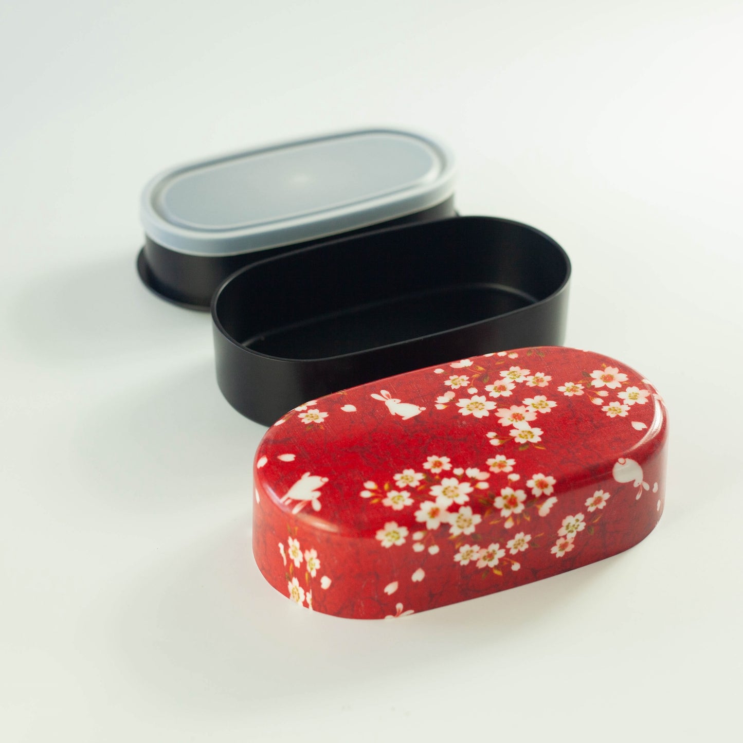 Caja Bento Ovalada Conejo Sakura 830ml | Rojo