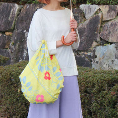 Aquadrop Water-Repellent Organic Cotton Furoshiki 100cm | Floral Arabesque Yellow