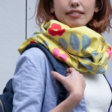 Aquadrop Water-Repellent Organic Cotton Furoshiki 100cm | Floral Arabesque Yellow