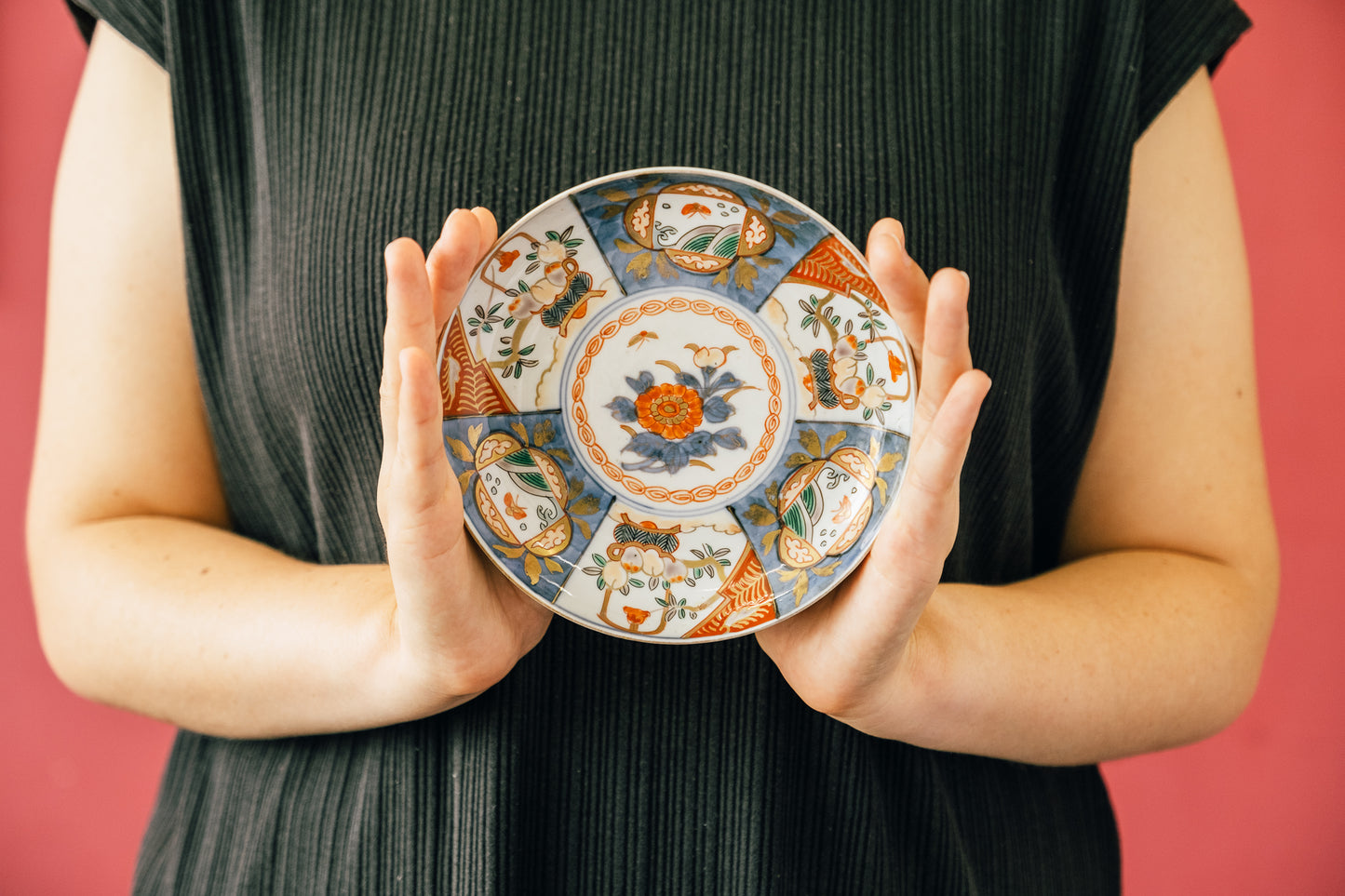 Edo-era (1860) Nishiki Plate | Chrysanthemum and Peach