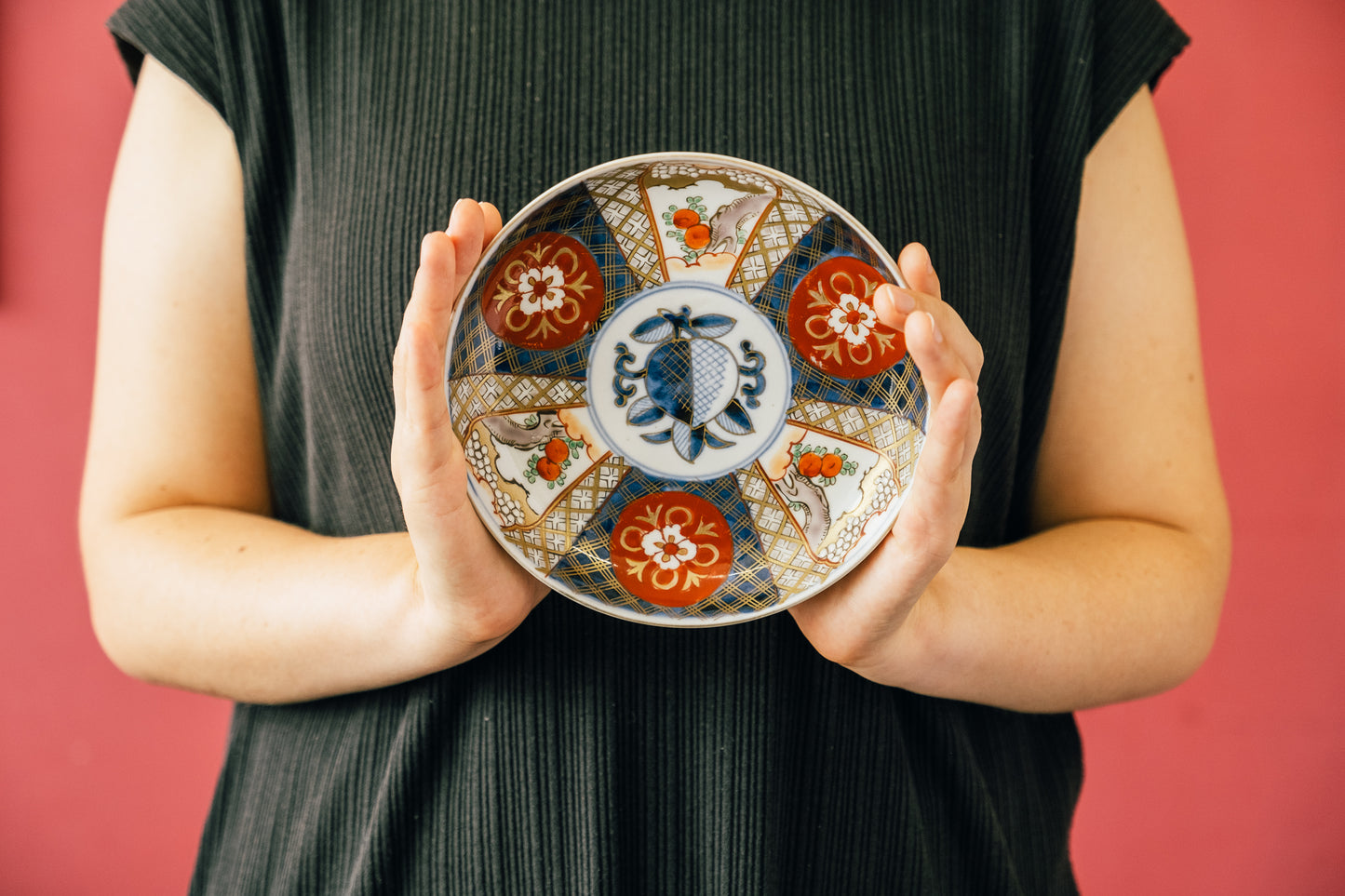 Edo-era (1850) Nishiki Plates | Peach and Chrysanthemum
