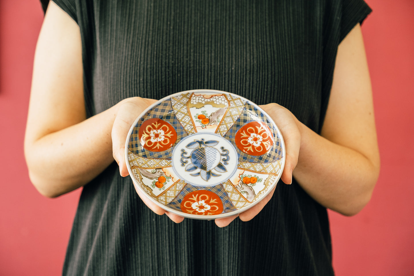 Edo-era (1850) Nishiki Plates | Peach and Chrysanthemum