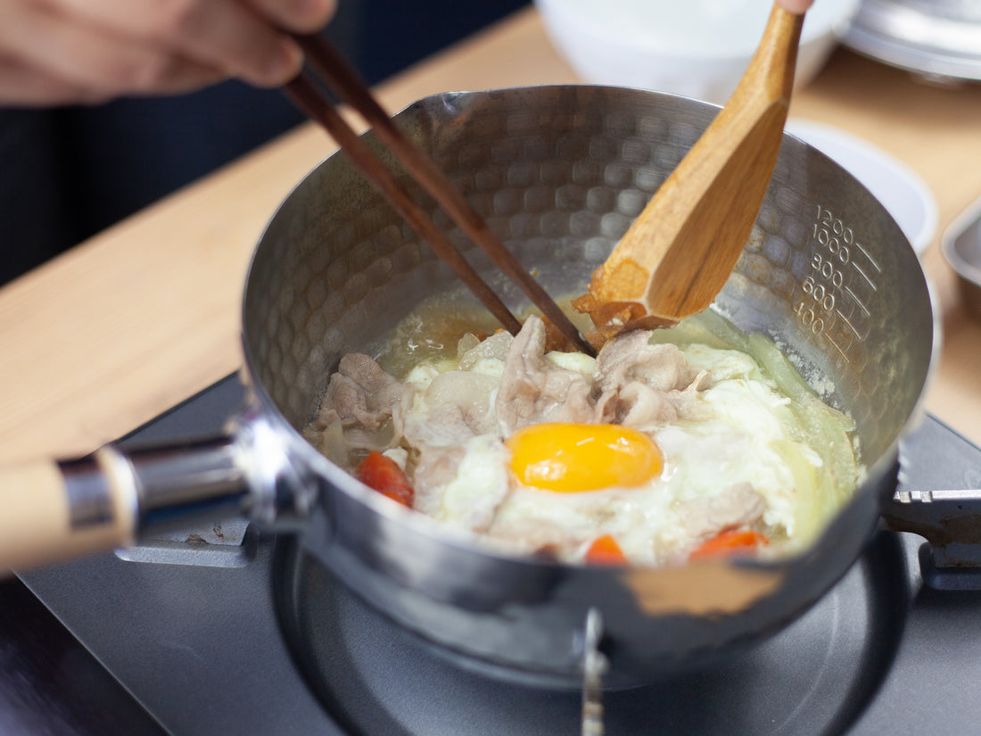 Easy Japanese Recipe- How to Make Gochiso Tonjiru (Pork and Vegetable Miso Soup)