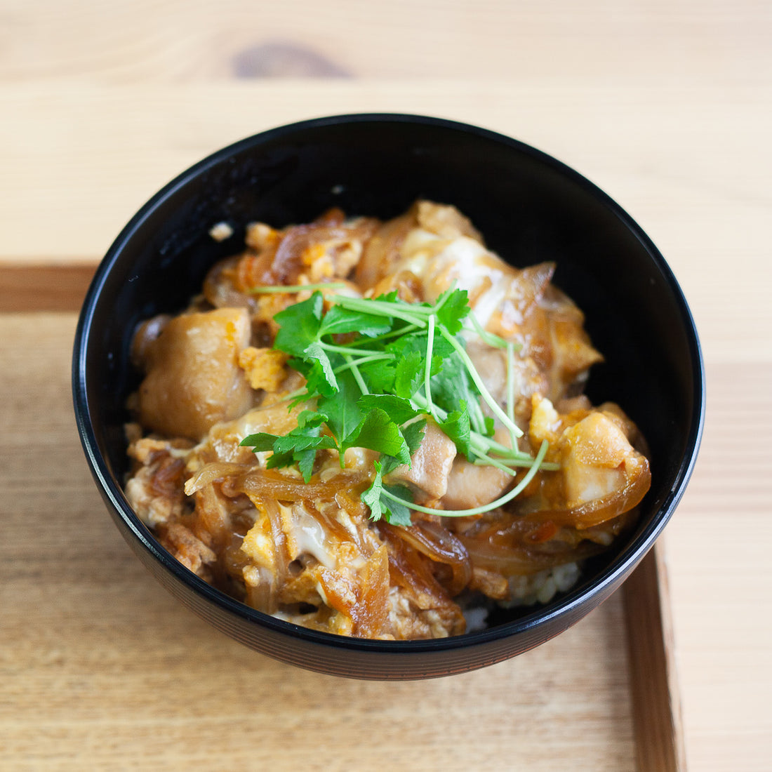 How to Make Japanese Oyakodon (Chicken and Egg Rice Bowl)