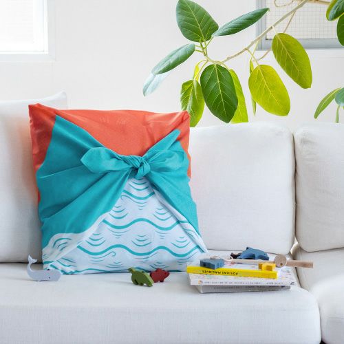 Cochae Musubi Furoshiki 100cm | Whale in the Morning Sun