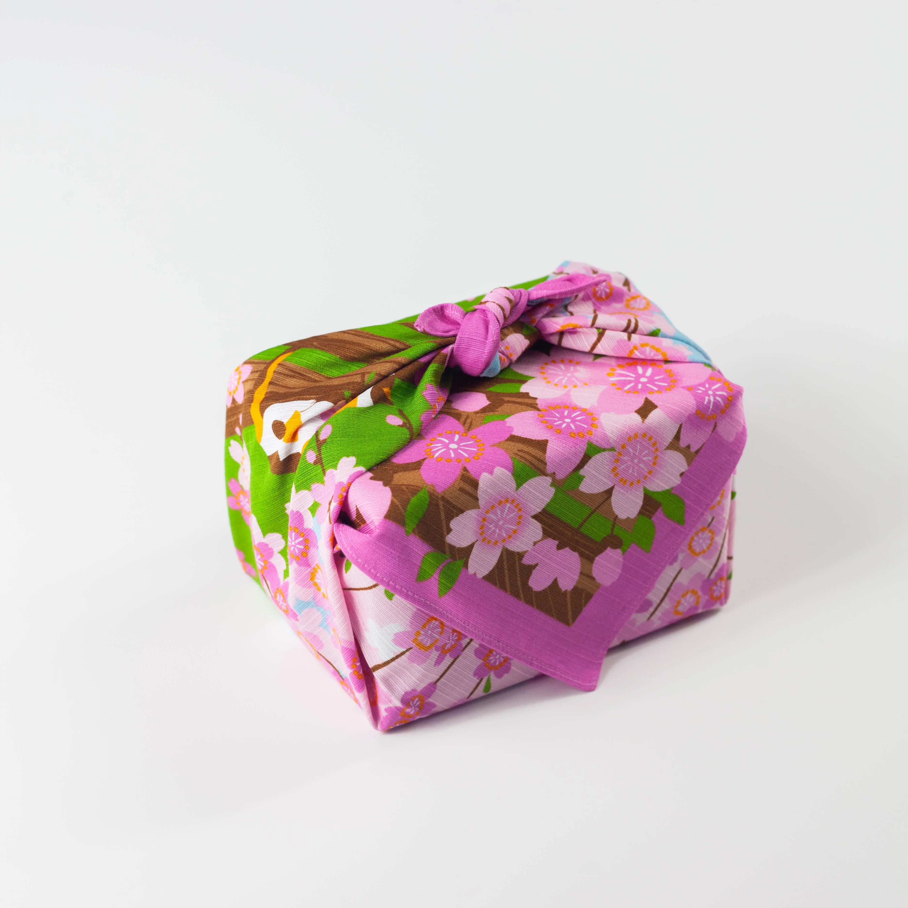 Mikeneko Sakura Furoshiki 50cm