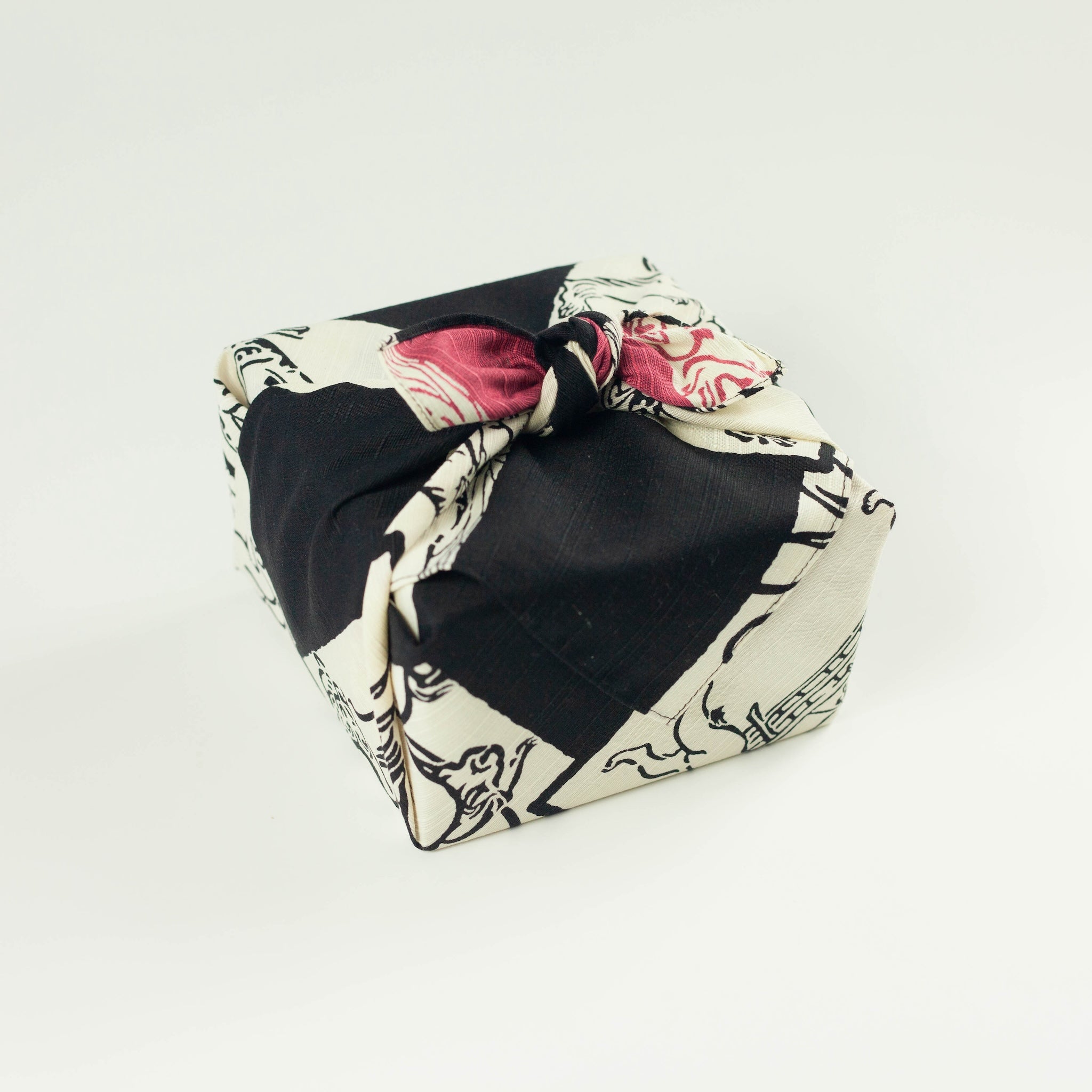 Chojyugiga Reversible Furoshiki 50cm | Black & Pink