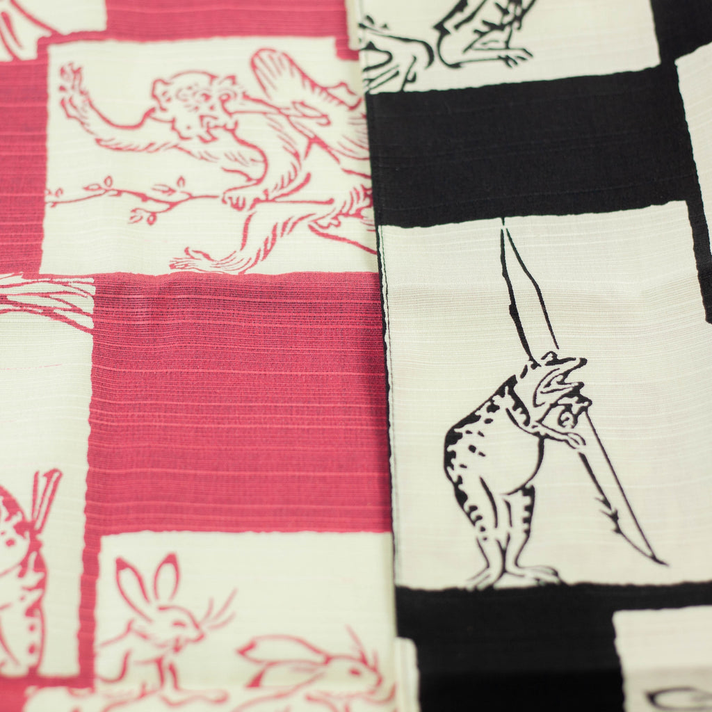 Chojyugiga Reversible Furoshiki 50cm | Black & Pink