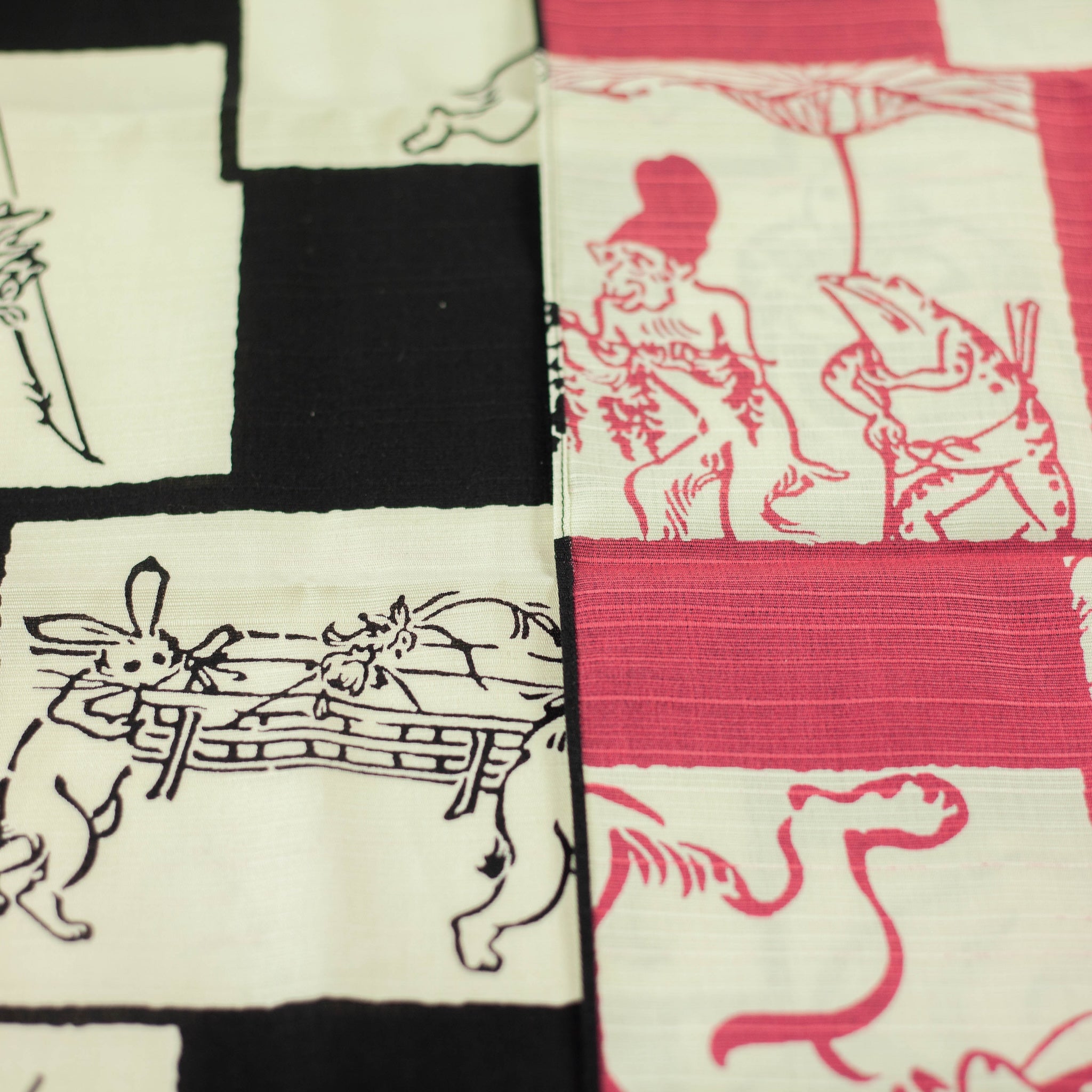 Chojyugiga Reversible Furoshiki 50cm | Black & Pink