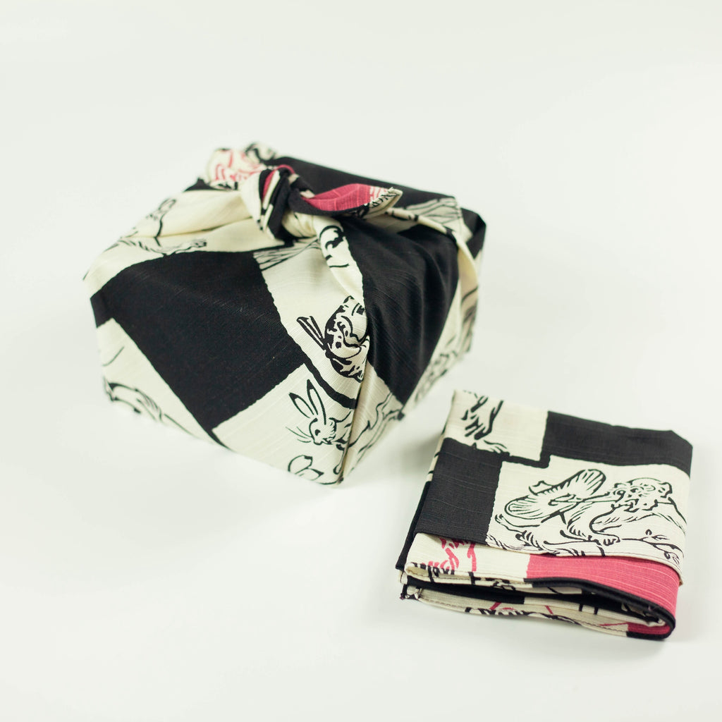 Chojyugiga Reversible Furoshiki 50cm | Black & Pink
