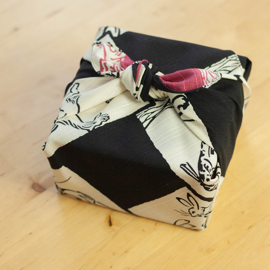 Chojyugiga Reversible Furoshiki 50cm | Black & Pink