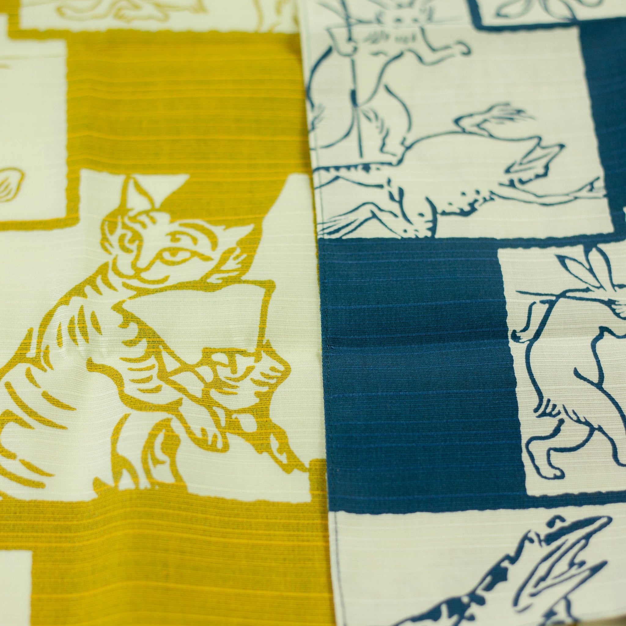 Chojyugiga Reversible Furoshiki 50cm | Blue & Yellow