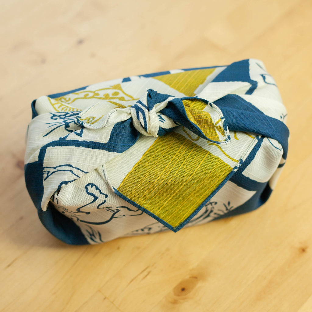Chojyugiga Reversible Furoshiki 50cm | Blue & Yellow