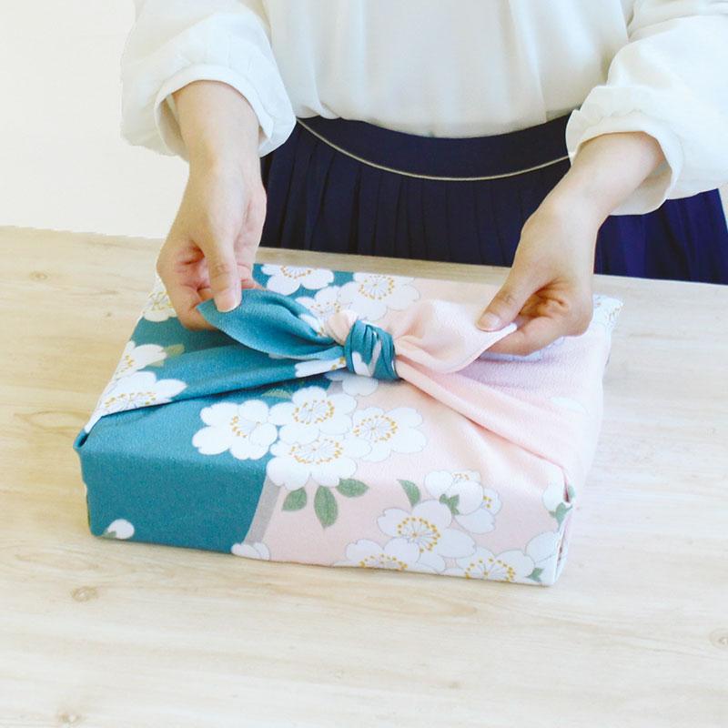 Koetsu Chirimen Furoshiki 68cm | Sakura (green)