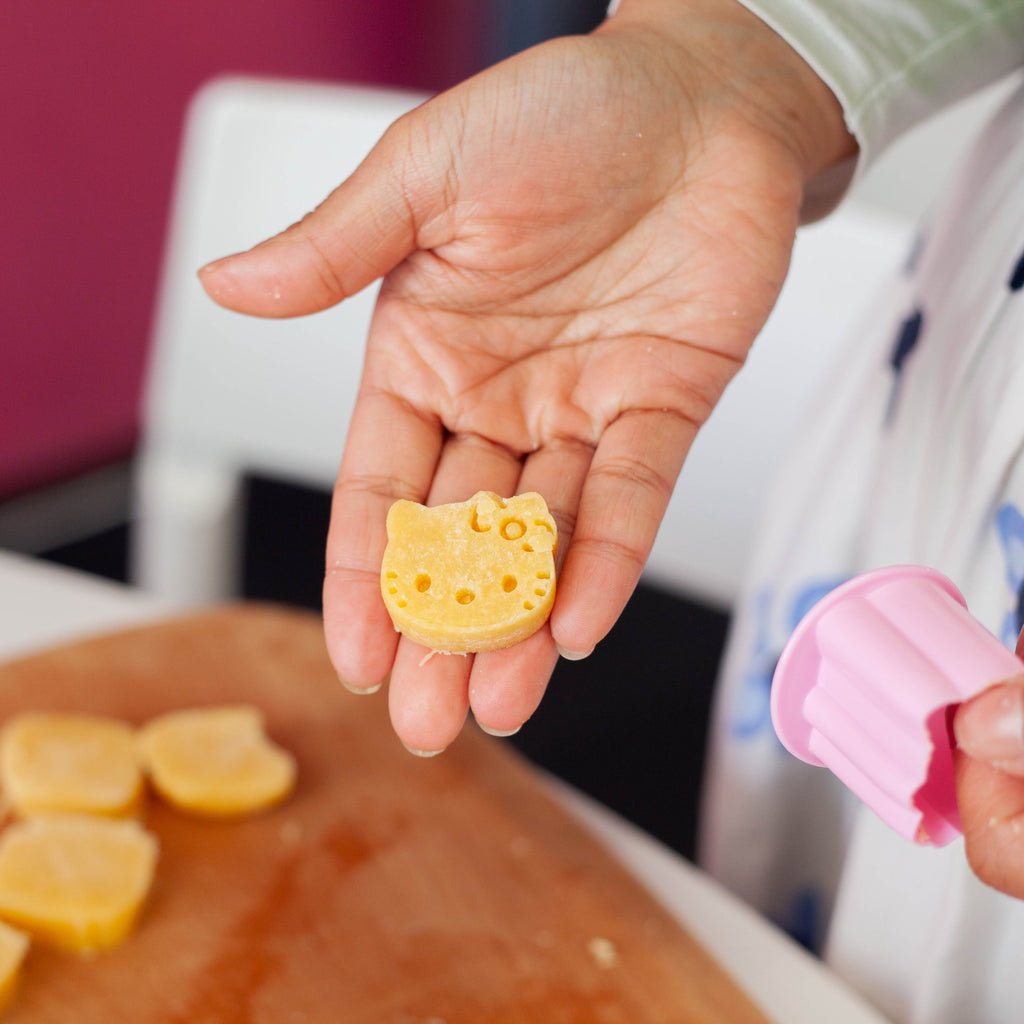 Hello Kitty Veggie Cutter