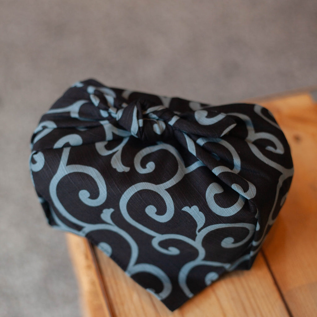 Karakusa Furoshiki 50cm