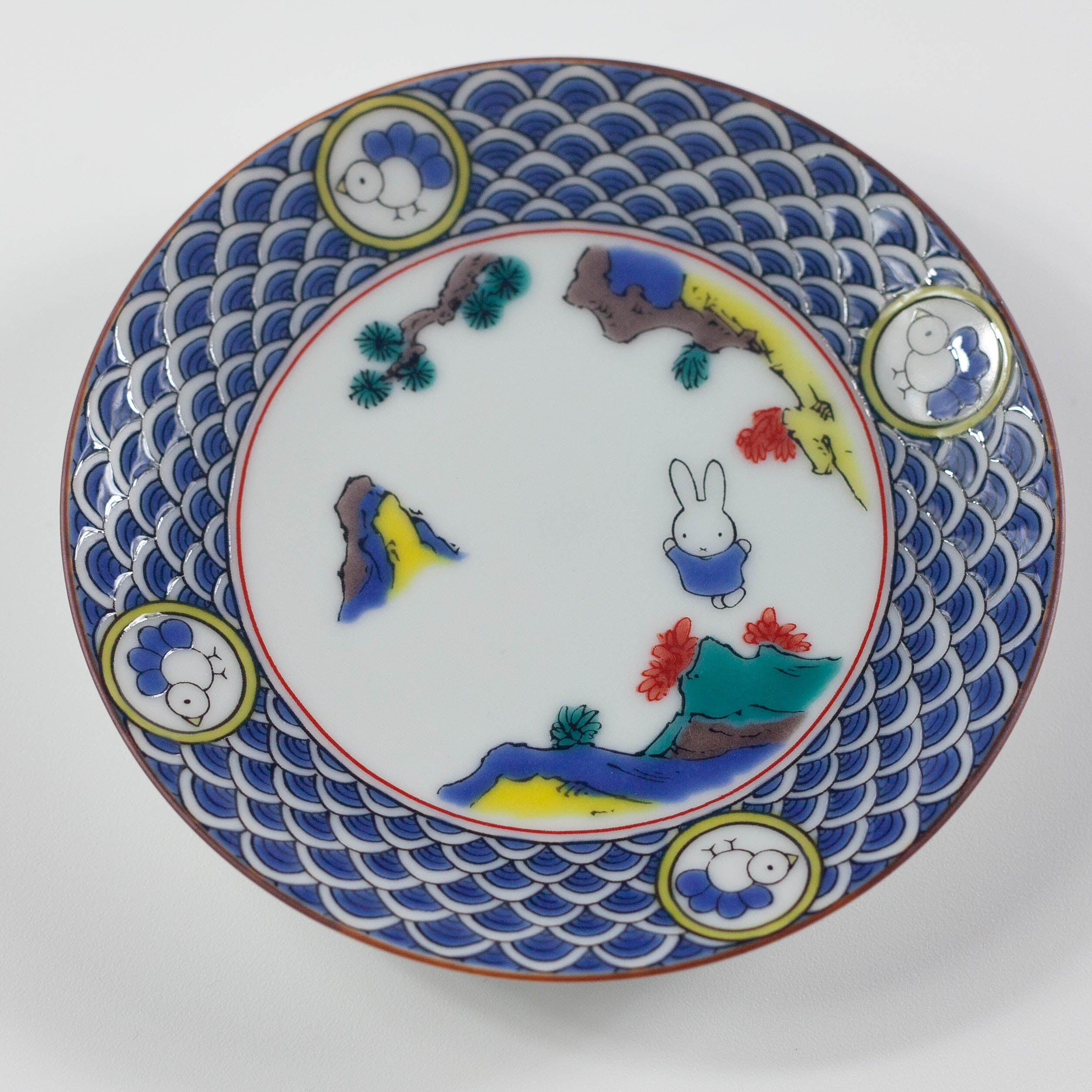Plato pequeño Miffy Kutani Ware