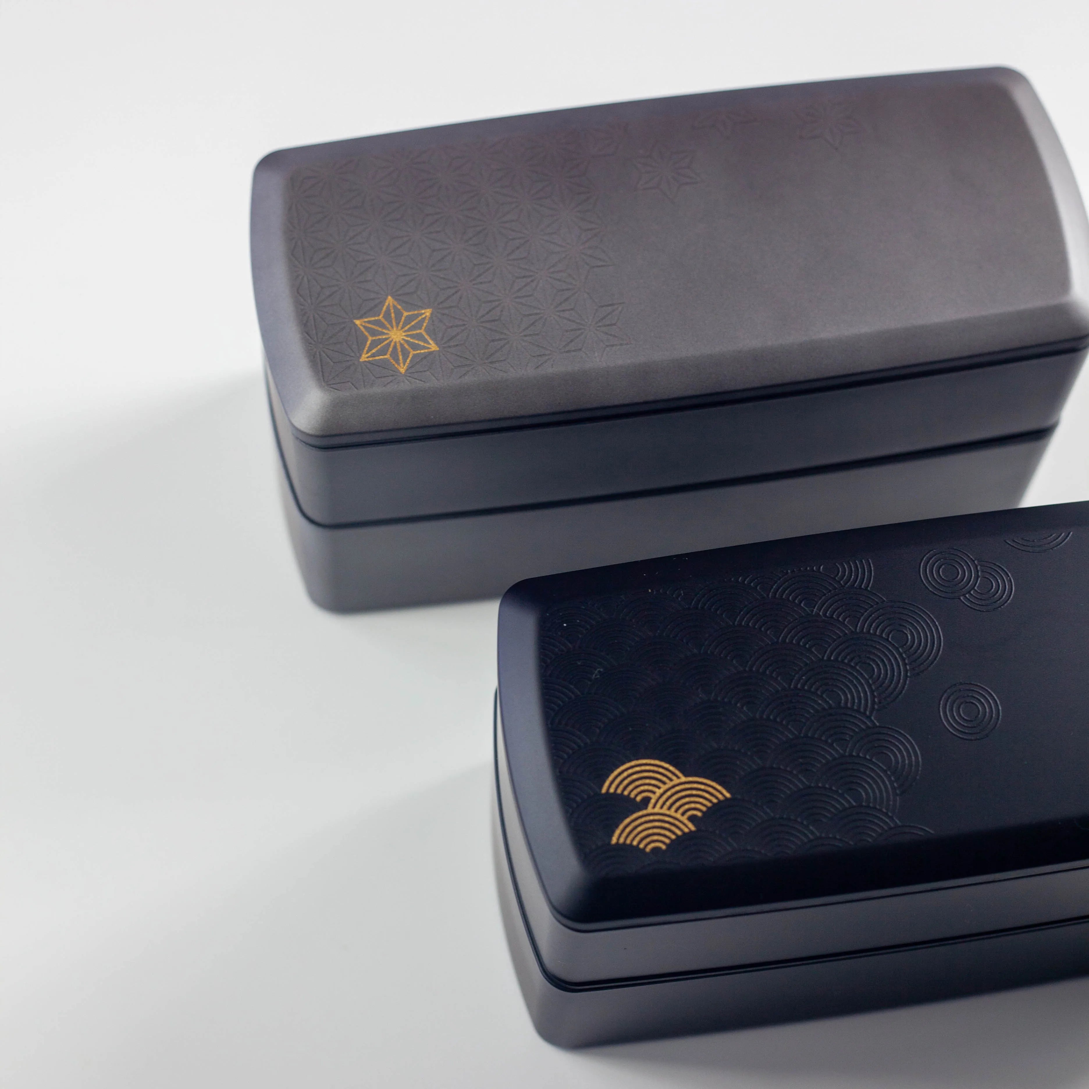 Japanische Bento-Box mit zwei Etagen