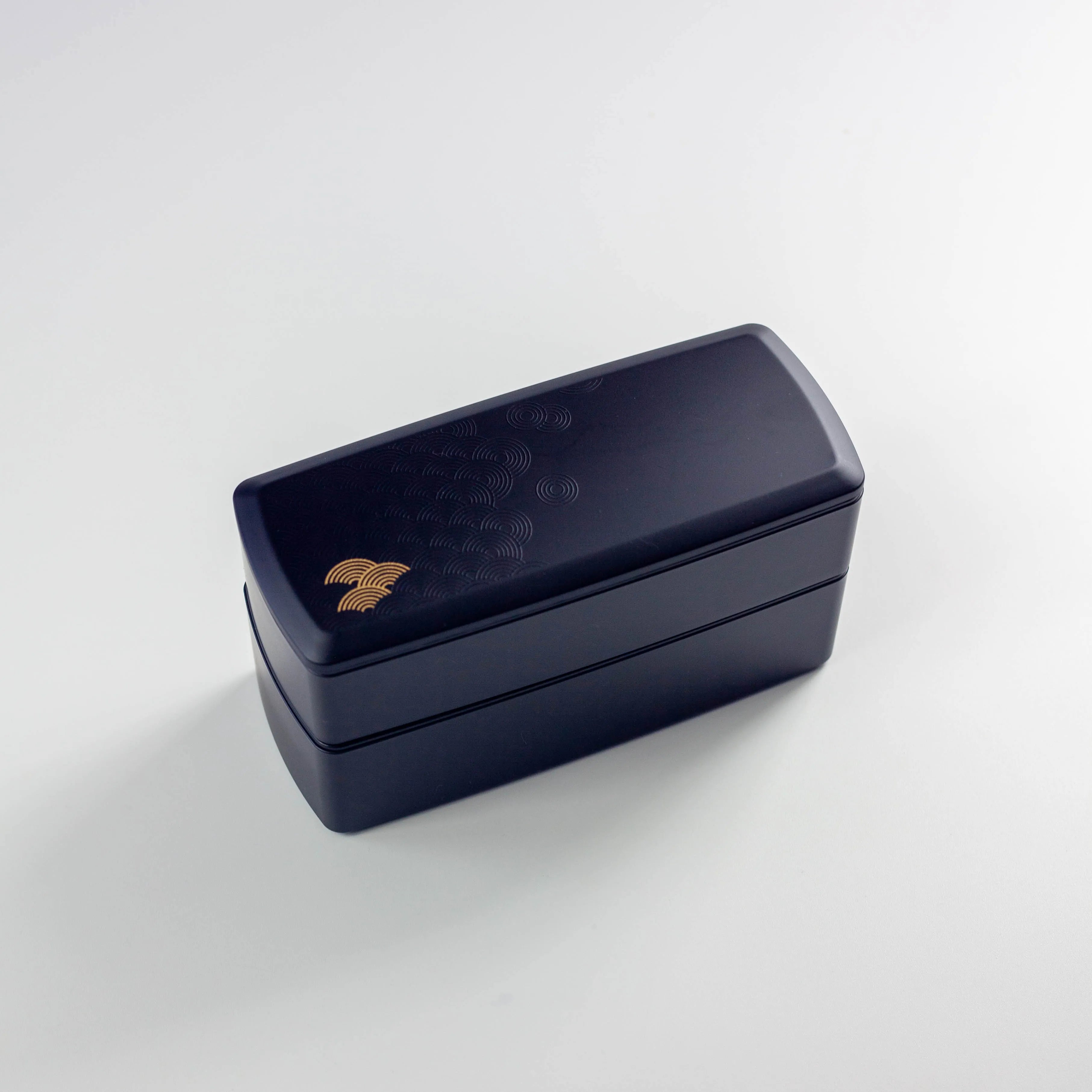 Japanische Bento-Box mit zwei Etagen