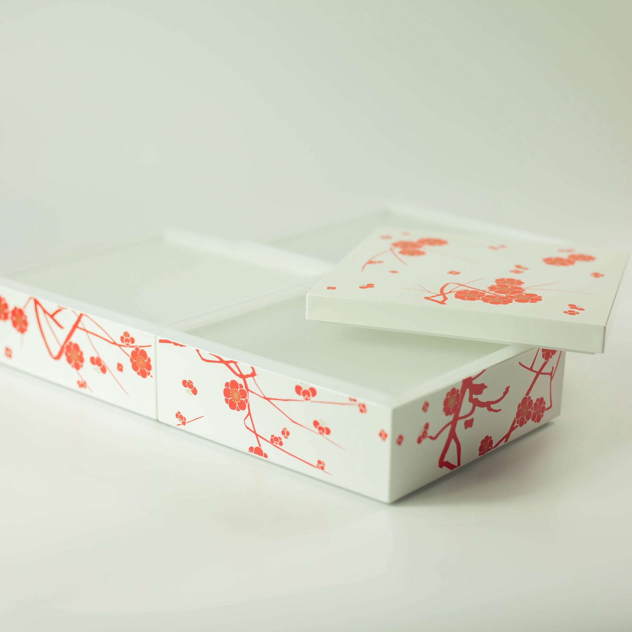 Plum Blossom Bento Box | White (15cm)