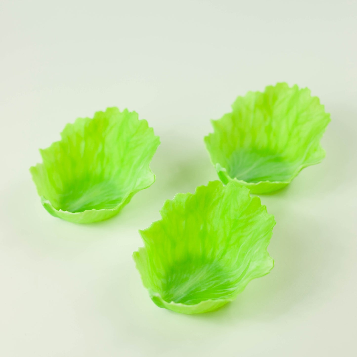 Tazas de verduras verdes | Hojas 