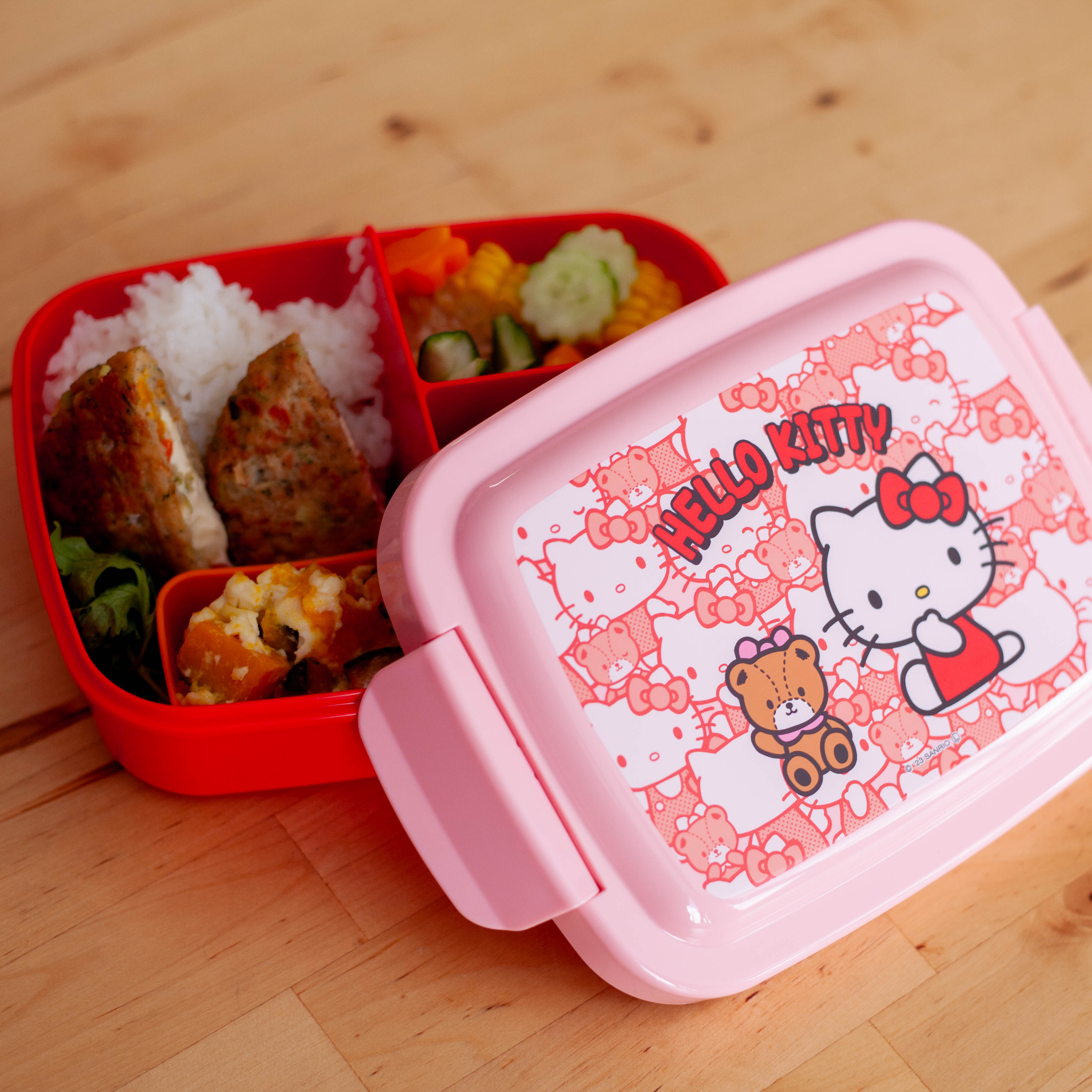 Hello Kitty Bento Box (840ml)