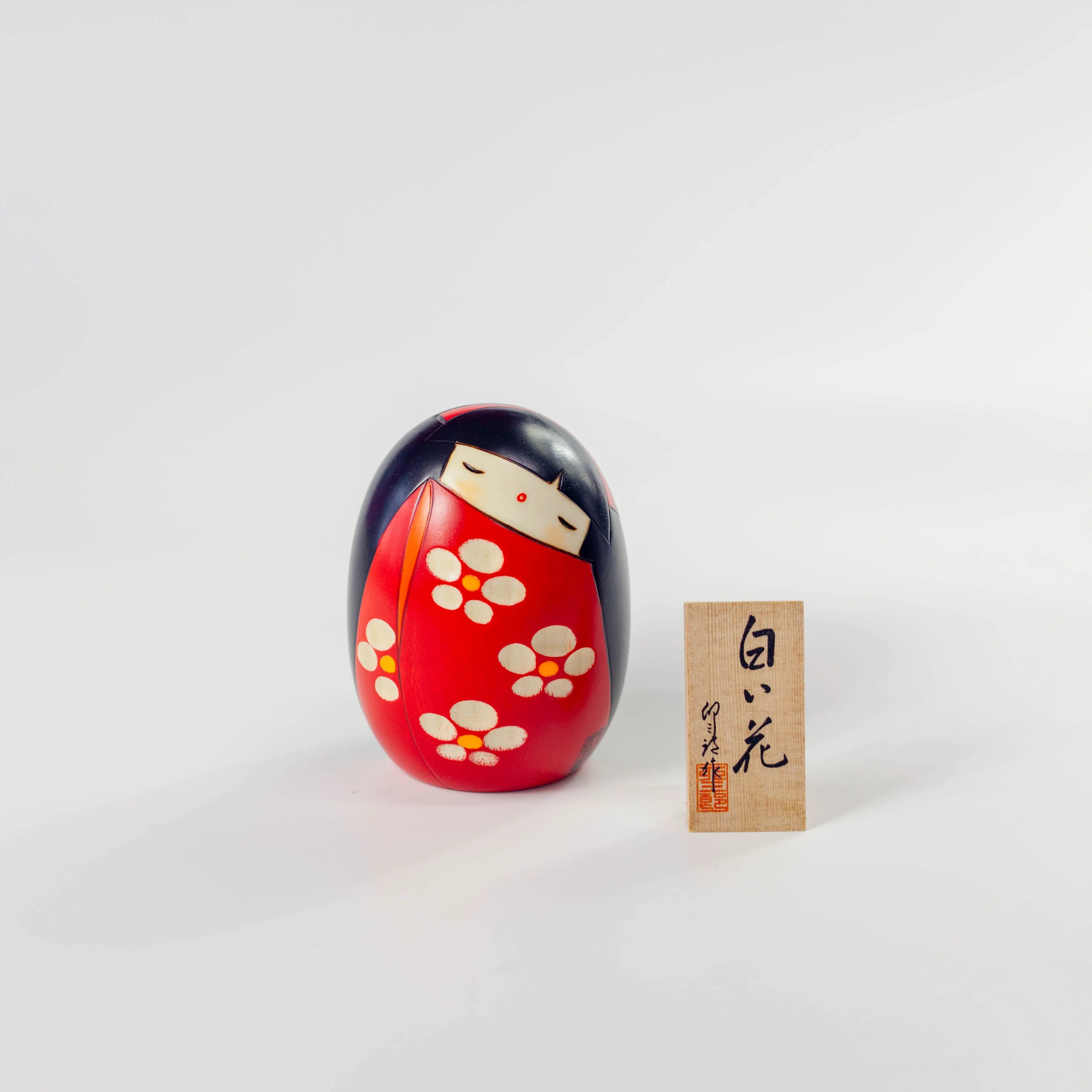 Kokeshi Wood Doll | Shiroi Hana