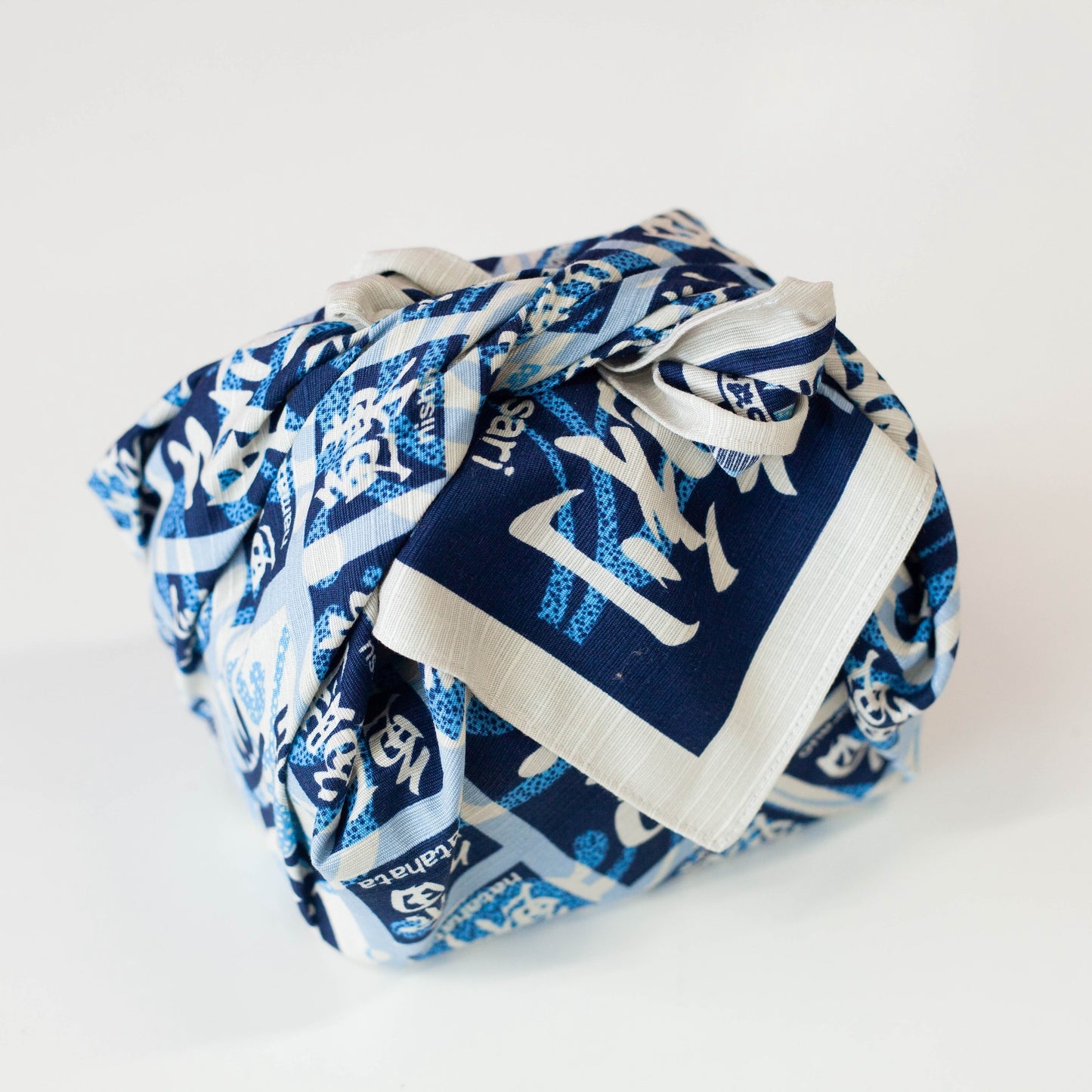 Sakana Kanji Furoshiki 50cm | Blue