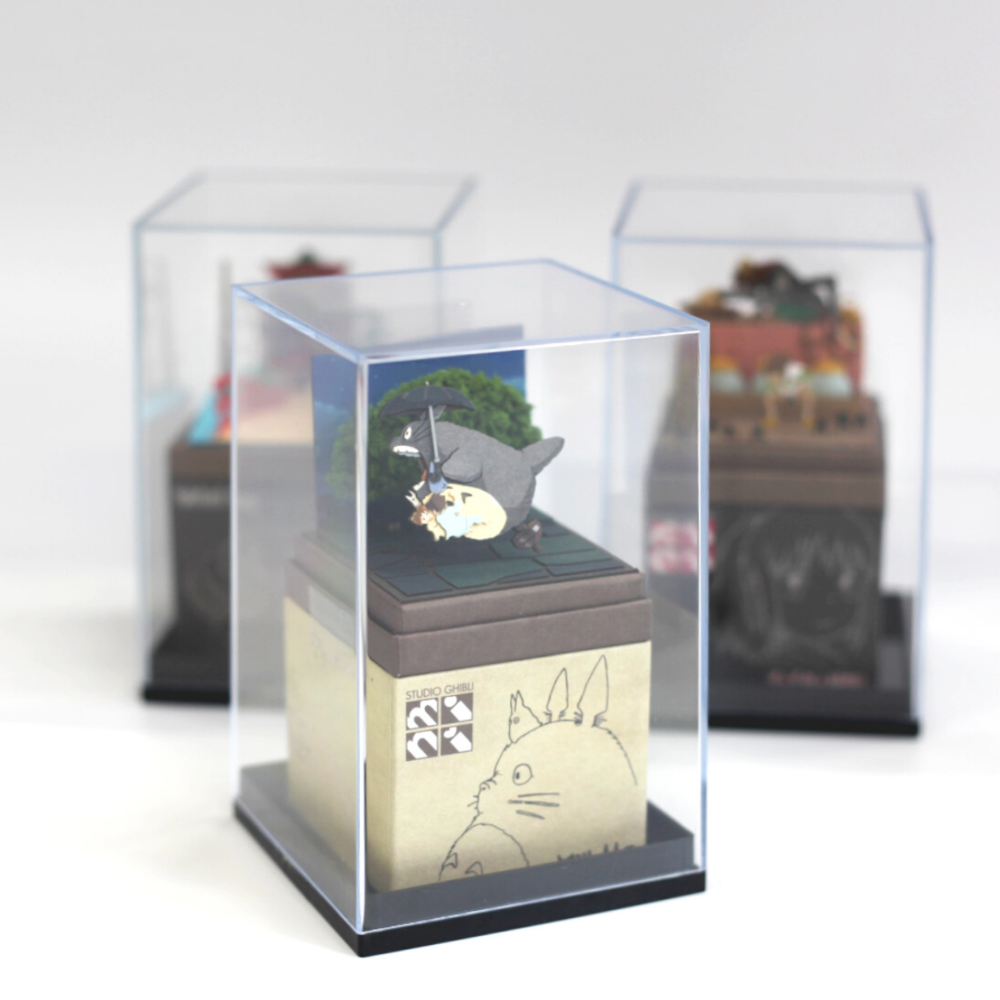 Vitrine für Miniaturkunst