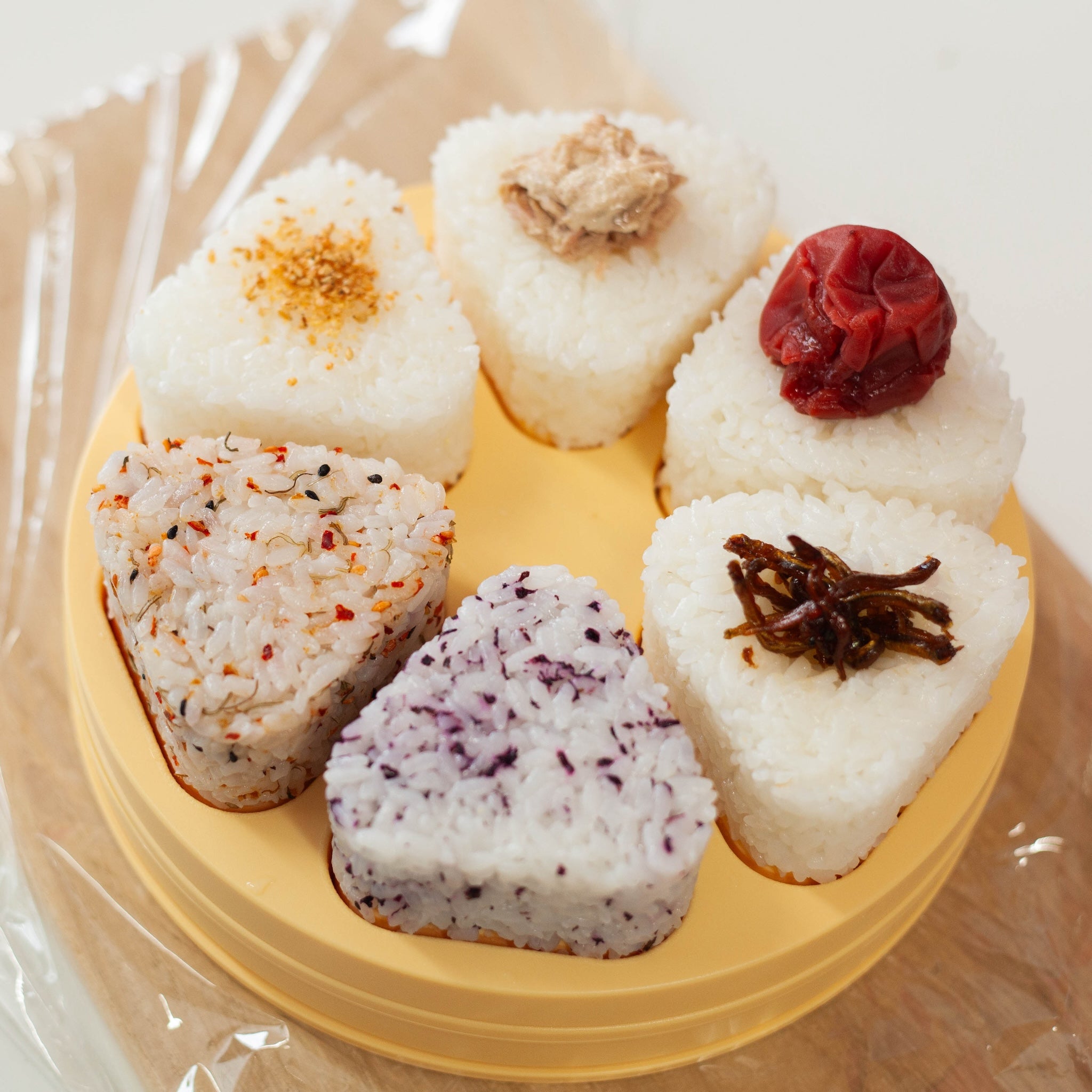 Máquina para hacer onigiri emergente