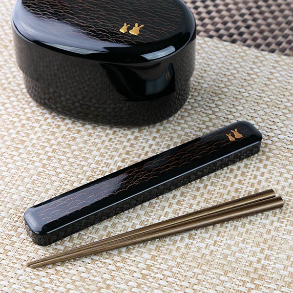 Jimon Usagi Oval Bento Box 580ml