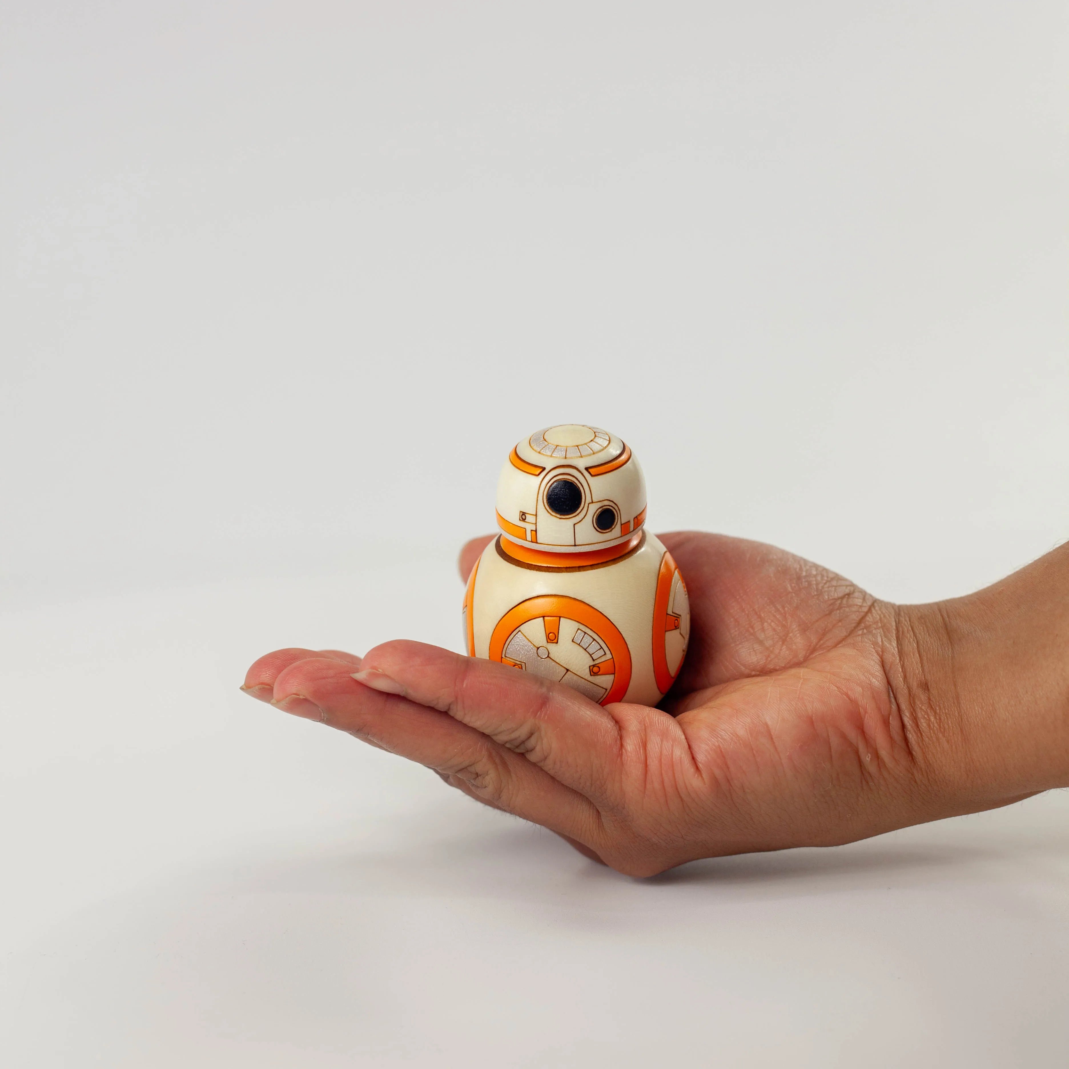 Muñeca de madera Kokeshi de Star Wars | BB-8 