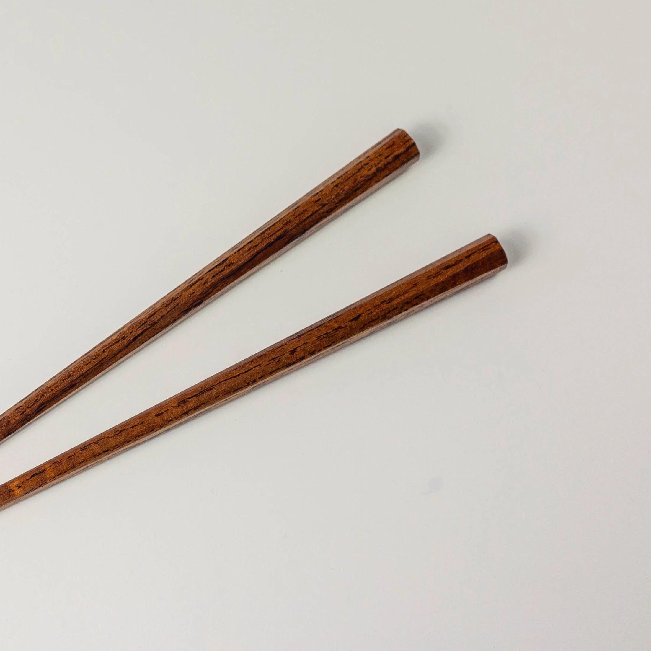 Palillos octágonos Miyama 106 | Kihada