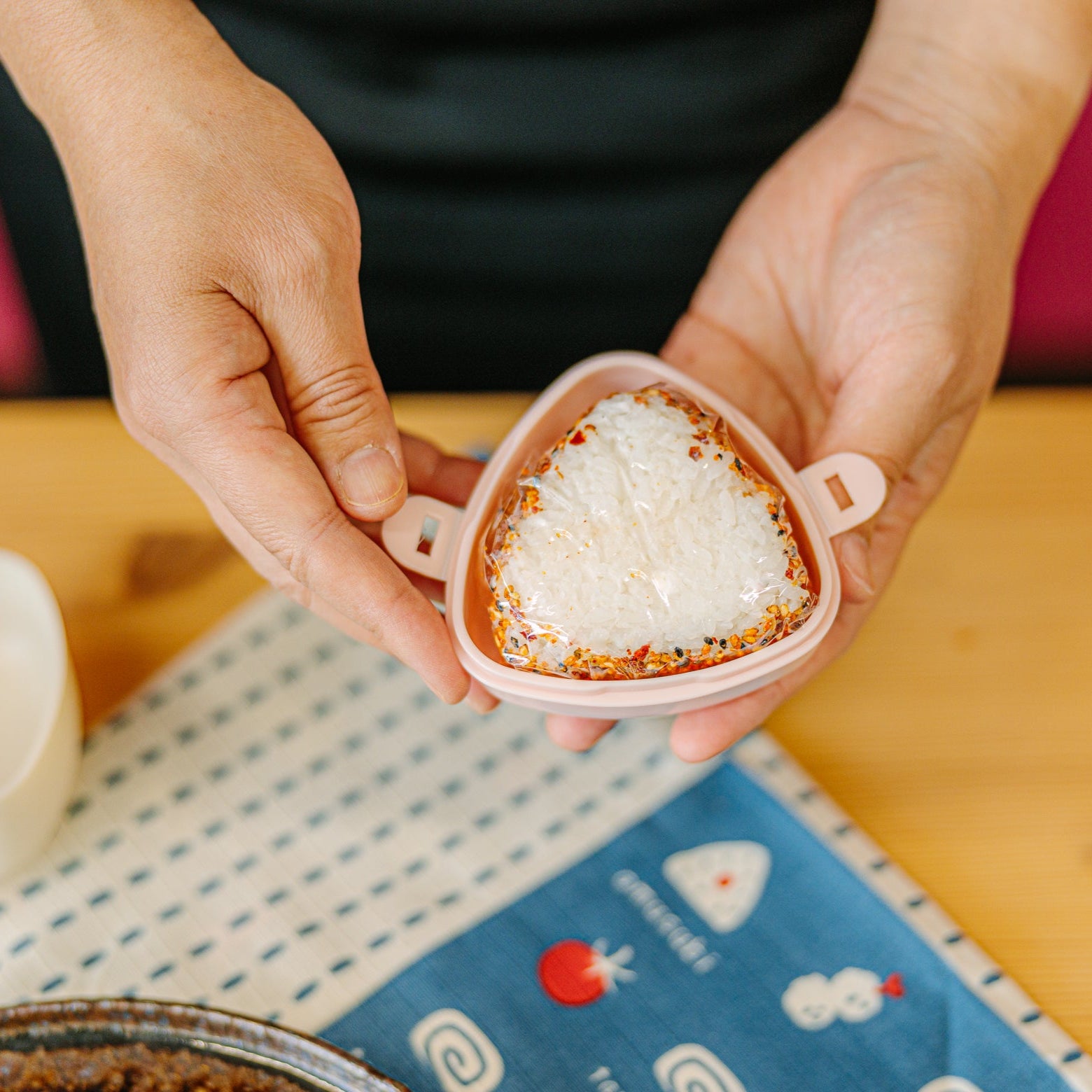 Caja de onigiri mediana | Norio
