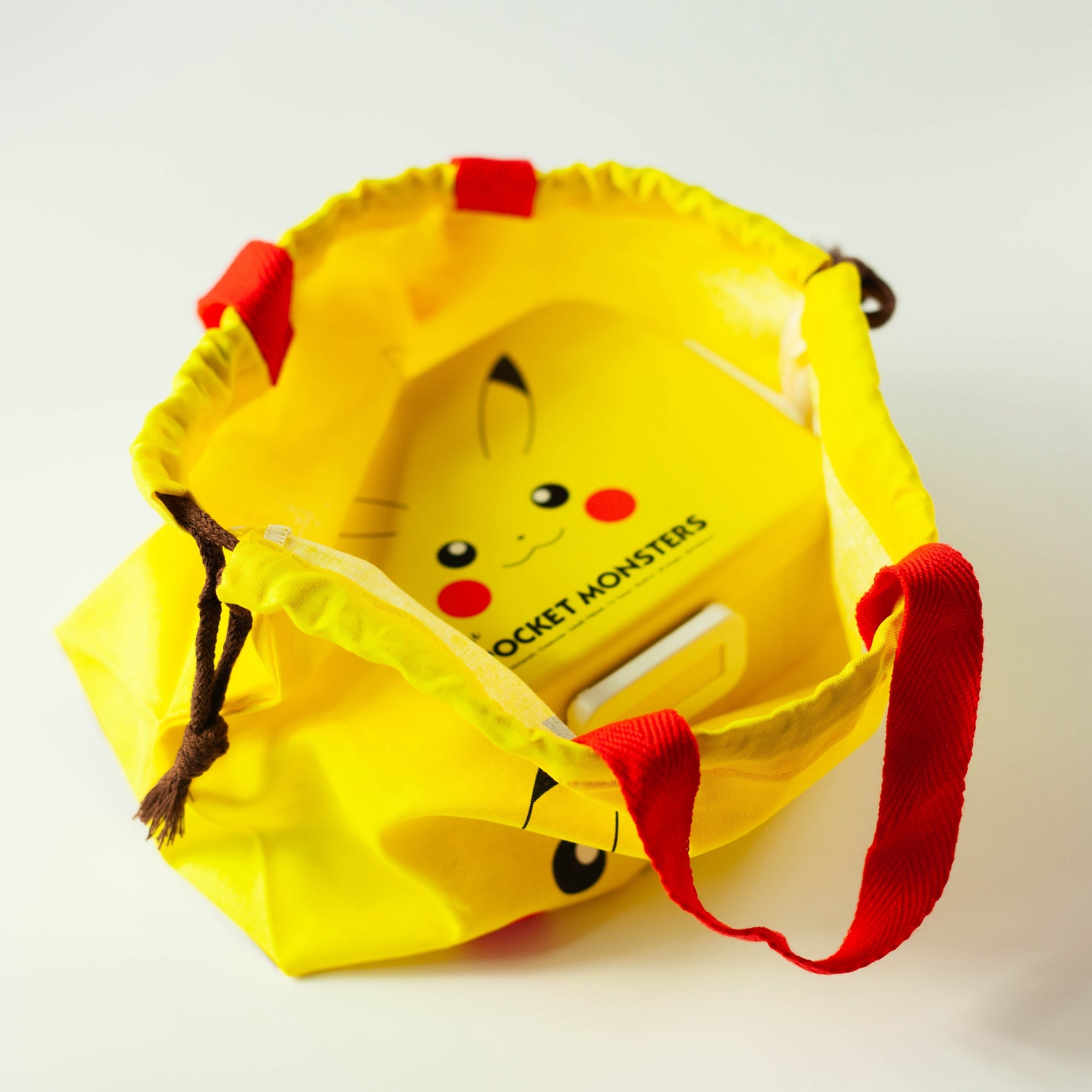 Paquete bento para niños de Pikachu
