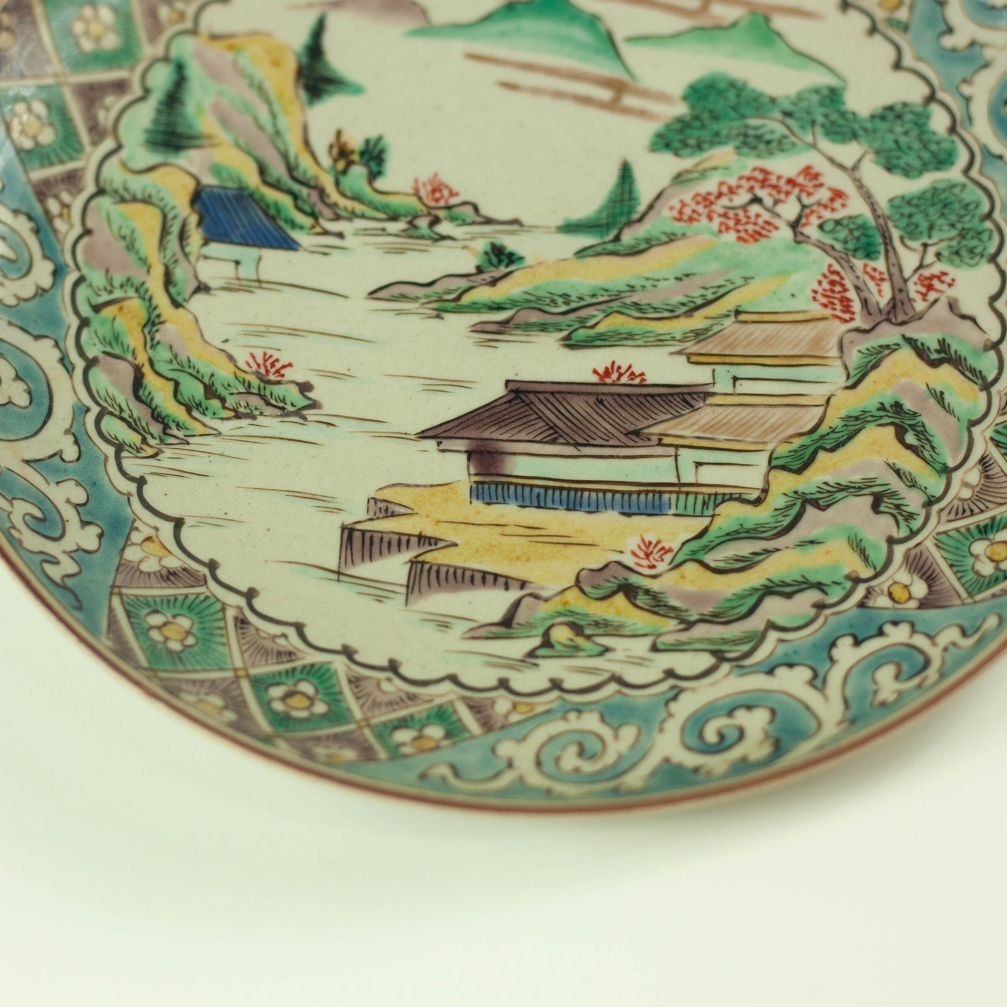 Placa Kutaniyaki de la era Meiji de 1900