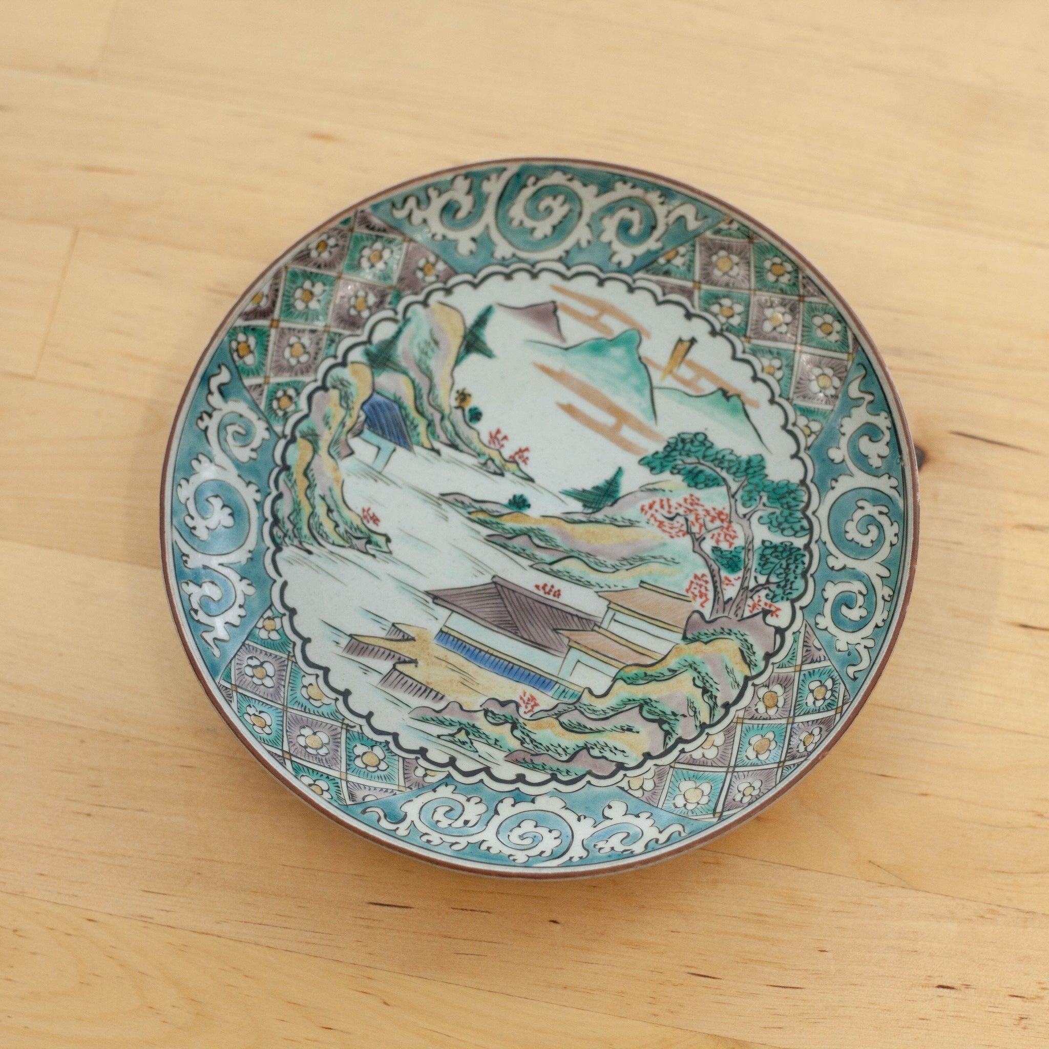 Placa Kutaniyaki de la era Meiji de 1900