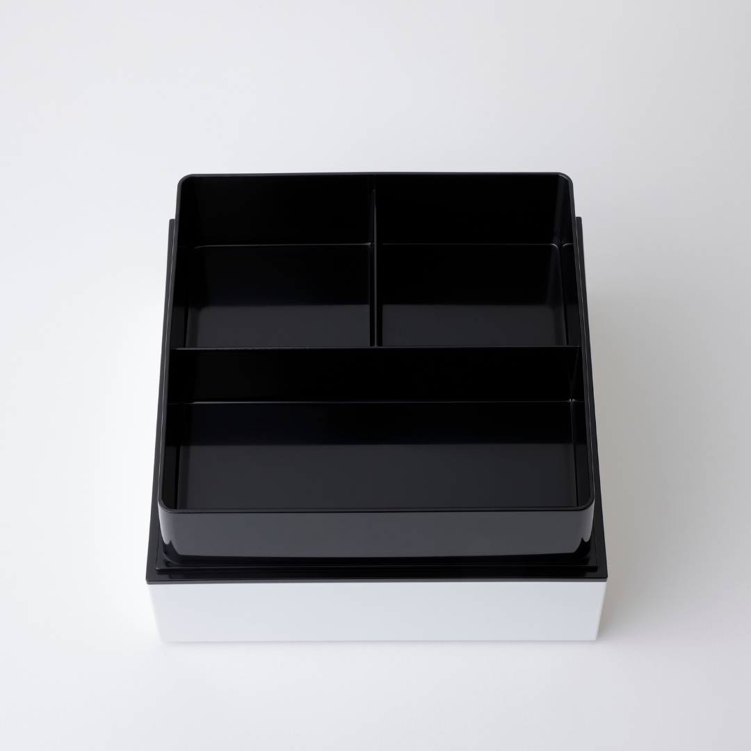 The Bento&co Signature Bento Box White 2.55 L Picnic Lunch Box