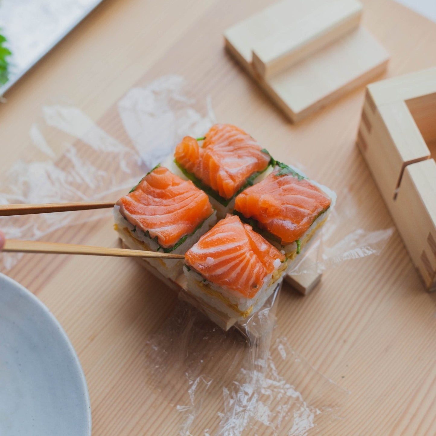 Yamako Sushi Mold for 6 Pieces Shiraki Wood 81786