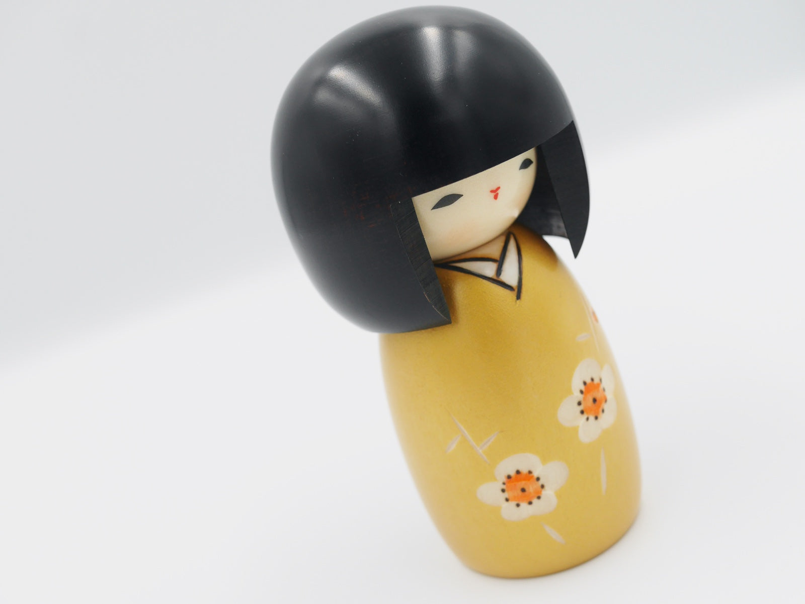 Muñeca de madera Kokeshi | kaika 