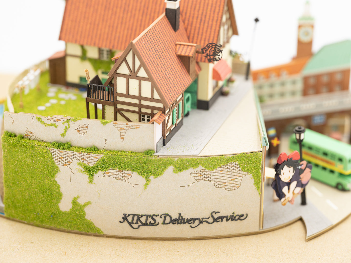 Ghibli Miniatuart Diorama | Kiki's Delivery Service