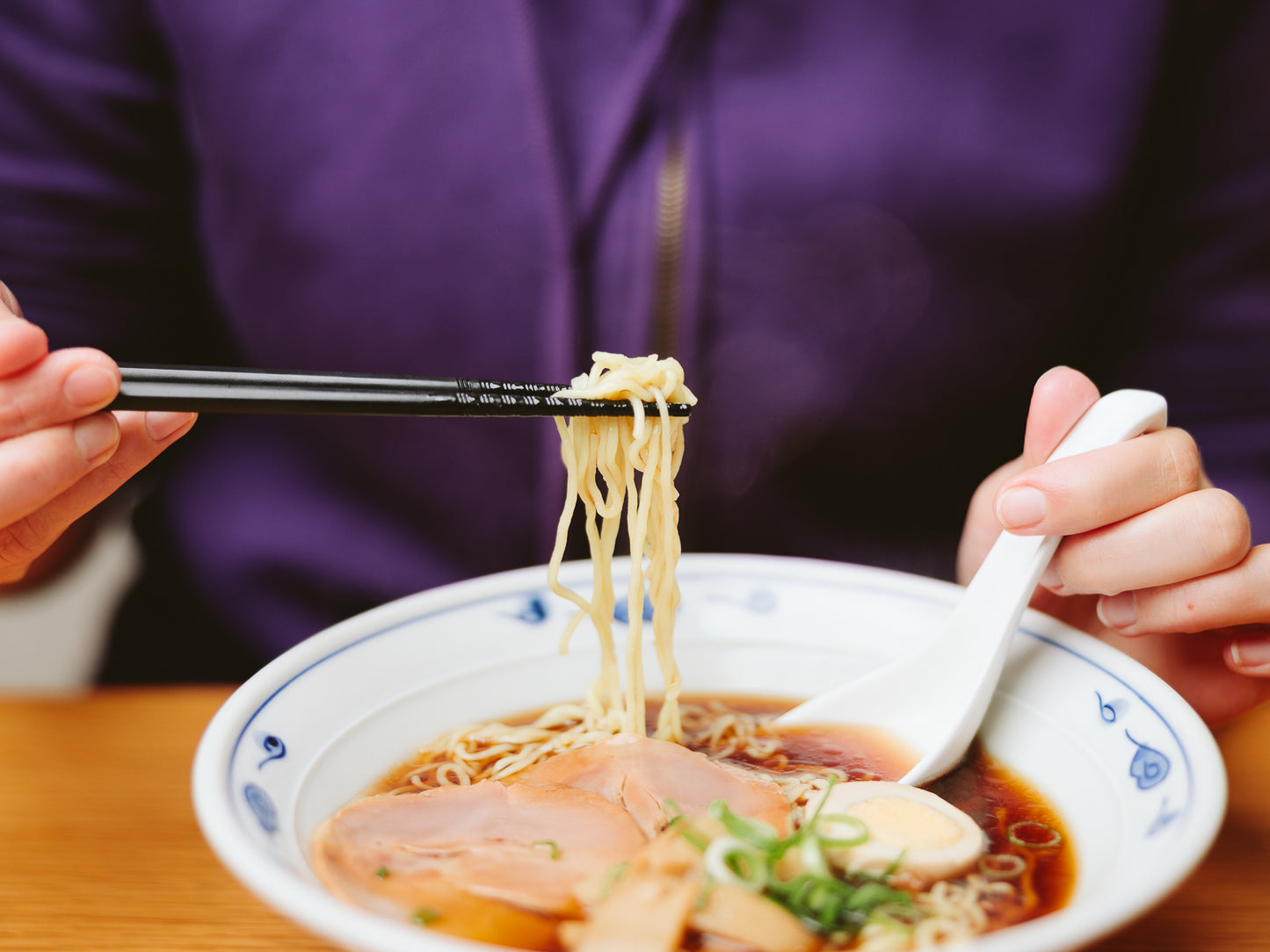 Cuchara de porcelana para ramen