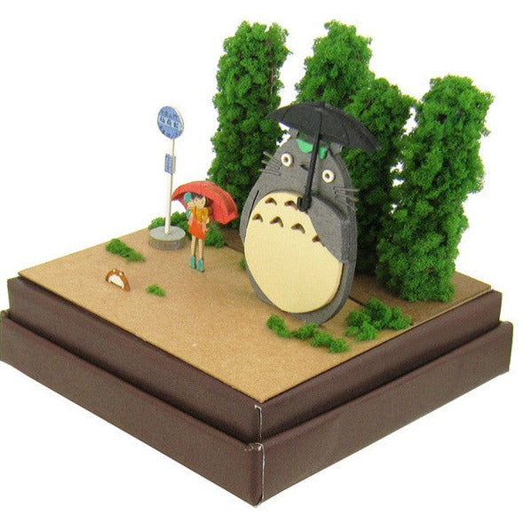 Miniatuart | My Neighbor Totoro: Totoro and the Bus Stop by Sankei - Bento&co Japanese Bento Lunch Boxes and Kitchenware Specialists